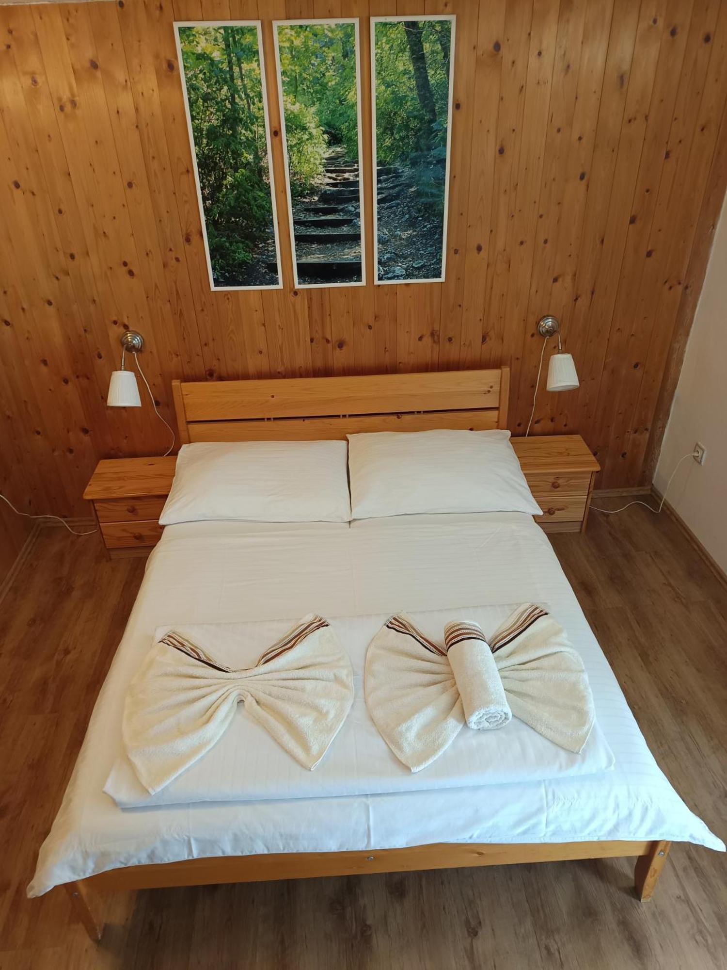 Pension Archa Mikulov Exteriör bild